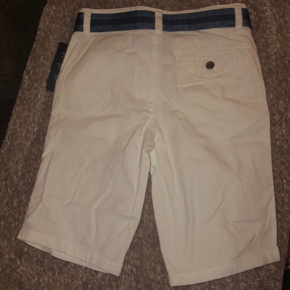Brand new boys size 14 Tommy Hilfiger shorts. - Picture 3 of 3